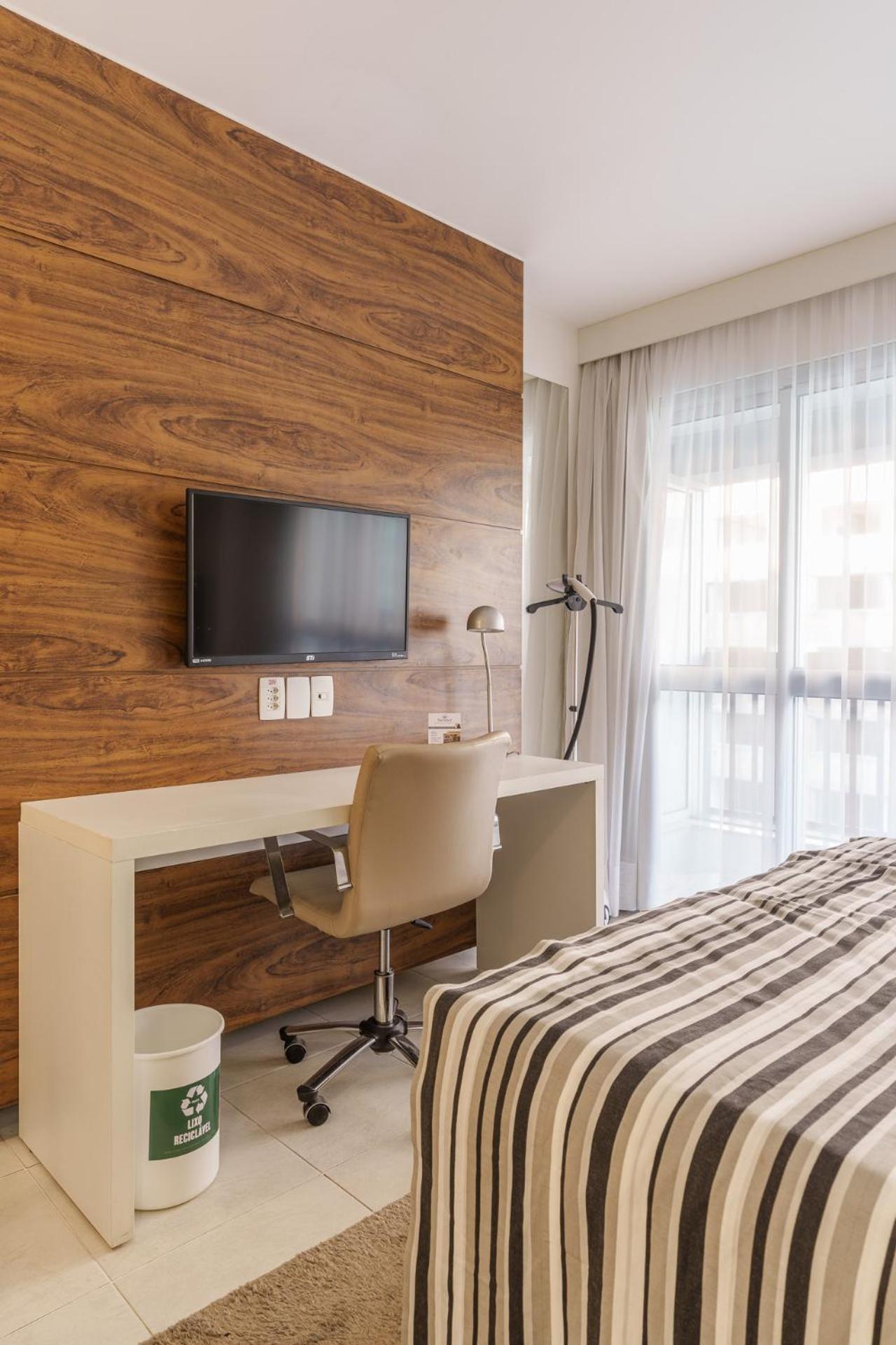 Fusion Hplus Express + Brasília Bilik gambar