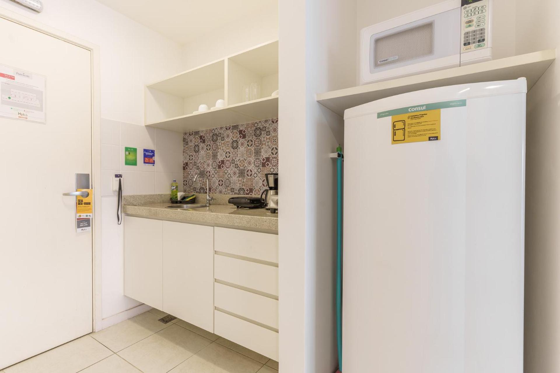 Fusion Hplus Express + Brasília Bilik gambar