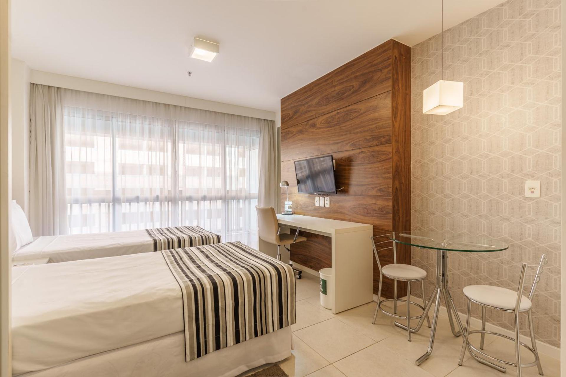 Fusion Hplus Express + Brasília Bilik gambar