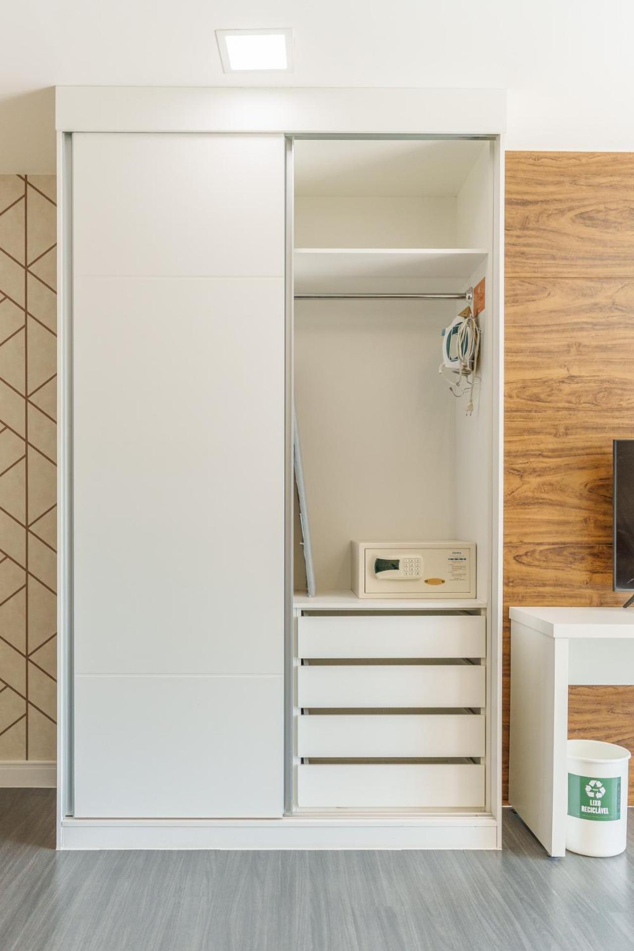 Fusion Hplus Express + Brasília Bilik gambar